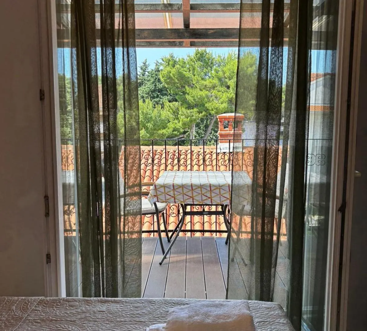 Vila Bonbon 3 Apartman Biograd Na Moru